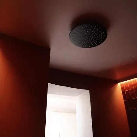 Roiss Haus アパートホテル