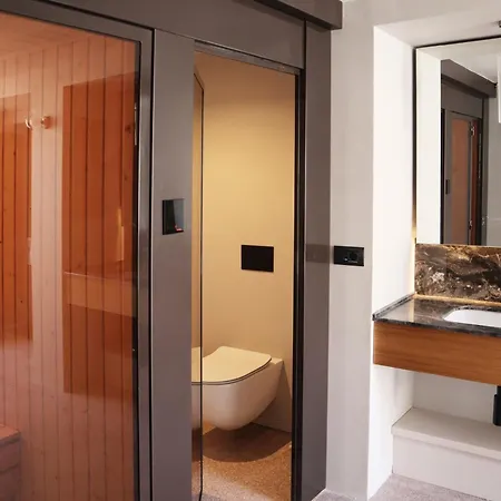 Roiss Haus Aparthotel