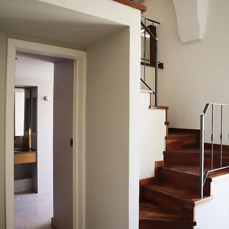 Roiss Haus Aparthotel 4*