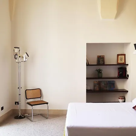 Roiss Haus アパートホテル レッチェ