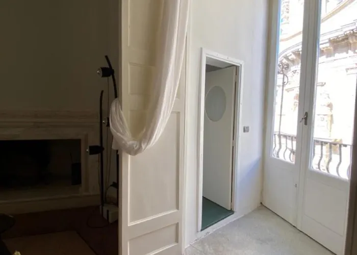 Roiss Haus Aparthotel Lecce