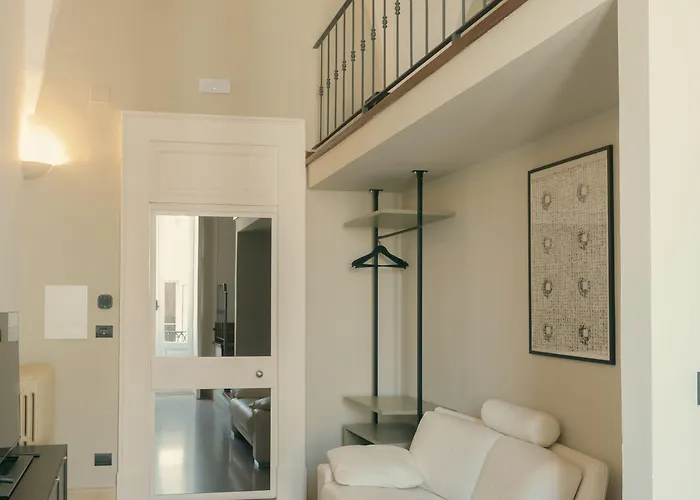 Roiss Haus Aparthotel 4*