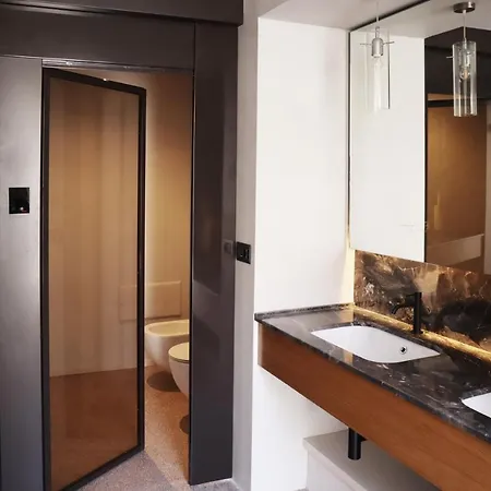 Roiss Haus Aparthotel