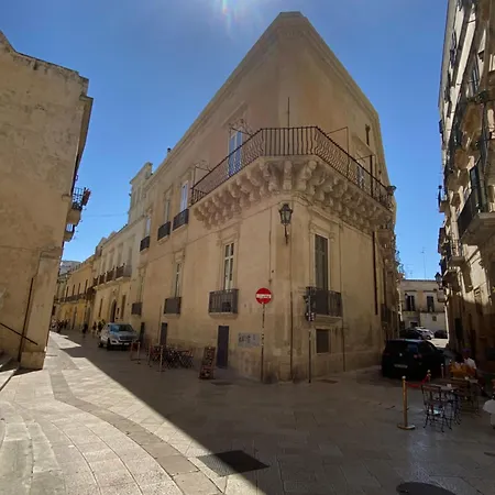 Roiss Haus 4* ليتشي