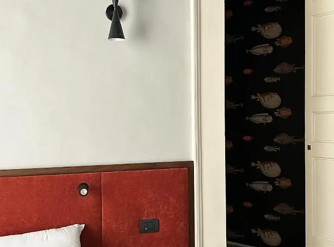 Roiss Haus Aparthotel 4*